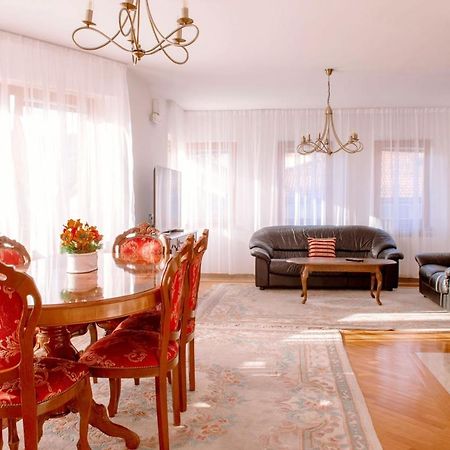 Beautiful Duplex In Heart Of Old Town - Free Parking Apartment Sarajevo Bagian luar foto