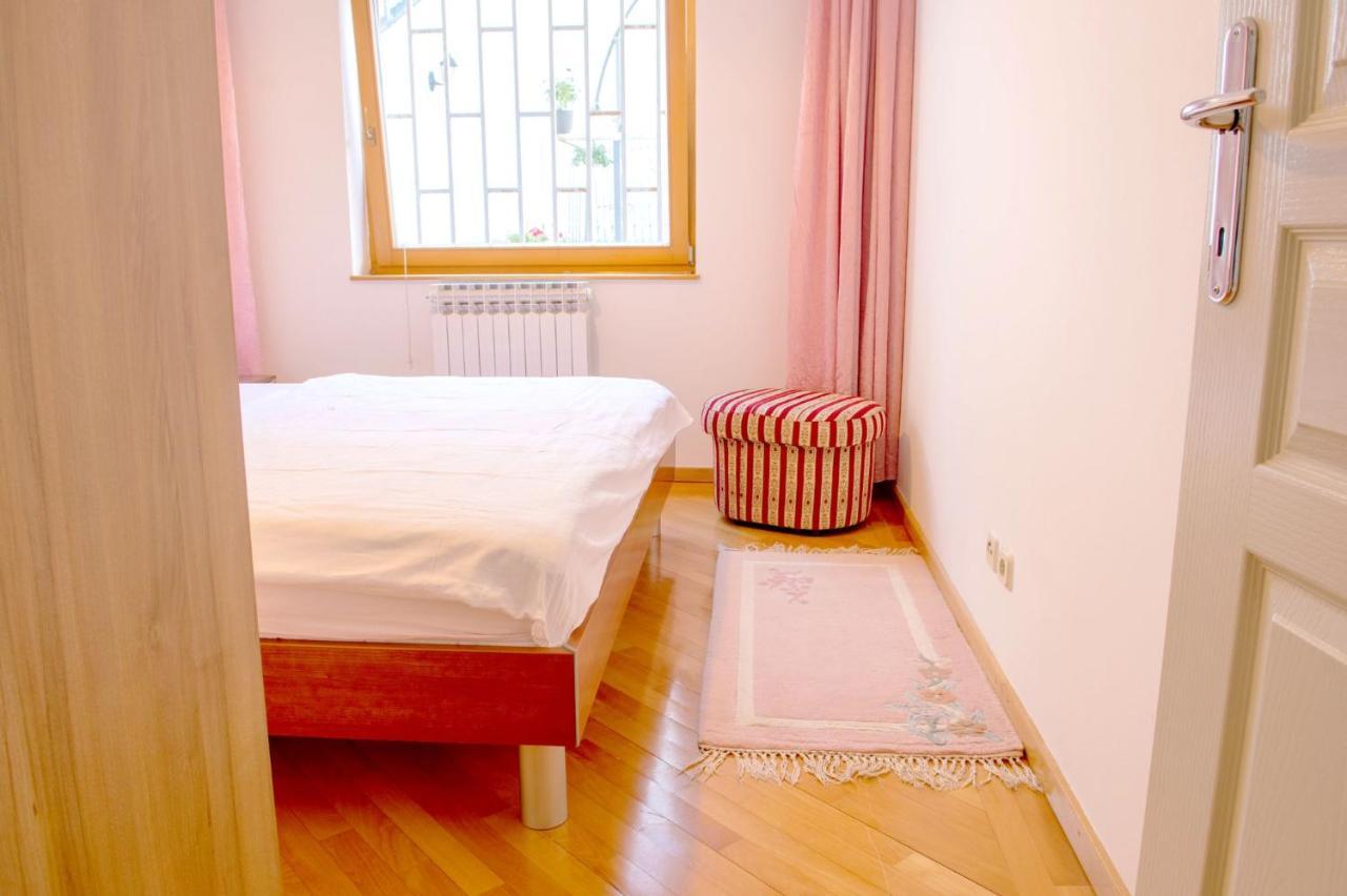 Beautiful Duplex In Heart Of Old Town - Free Parking Apartment Sarajevo Bagian luar foto