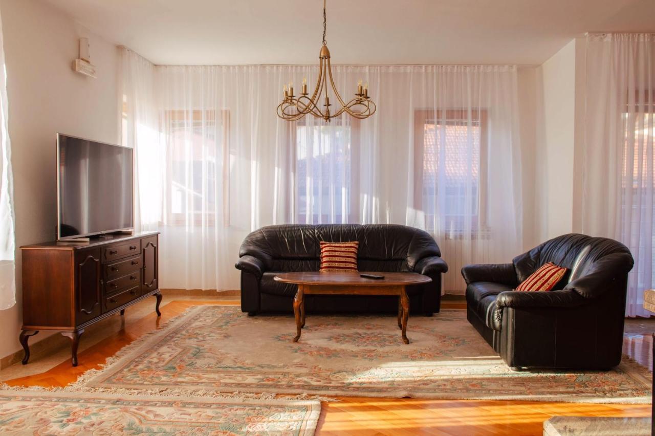 Beautiful Duplex In Heart Of Old Town - Free Parking Apartment Sarajevo Bagian luar foto