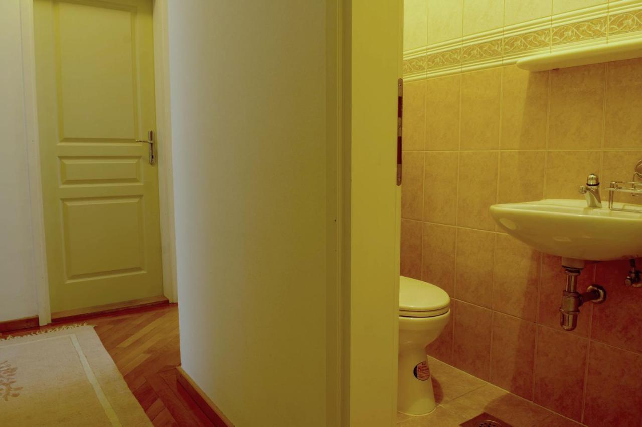 Beautiful Duplex In Heart Of Old Town - Free Parking Apartment Sarajevo Bagian luar foto