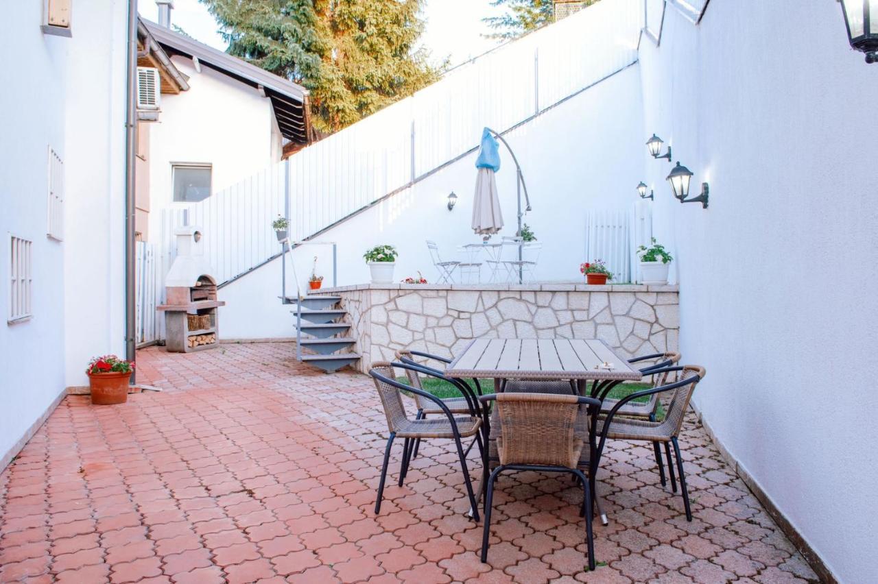 Beautiful Duplex In Heart Of Old Town - Free Parking Apartment Sarajevo Bagian luar foto