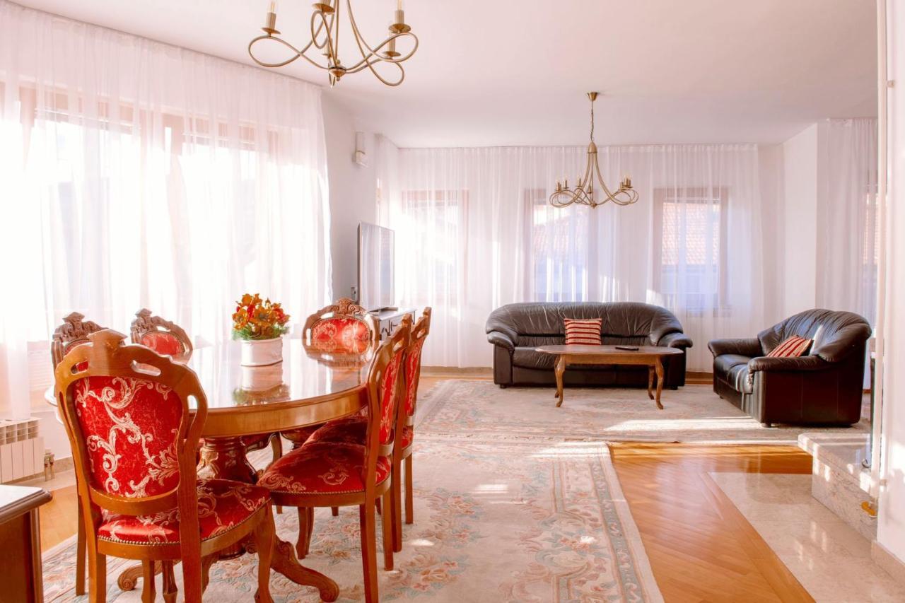 Beautiful Duplex In Heart Of Old Town - Free Parking Apartment Sarajevo Bagian luar foto