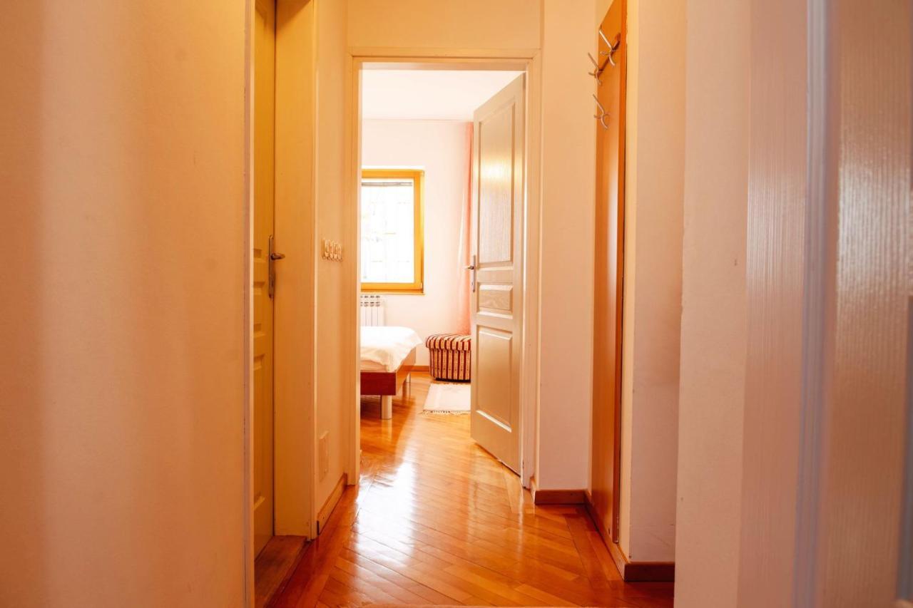 Beautiful Duplex In Heart Of Old Town - Free Parking Apartment Sarajevo Bagian luar foto